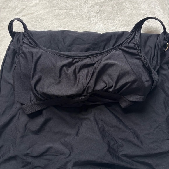 Lands’ End Black Swim Athletic Dress with Shorts Size 6D - Picture 6 of 8